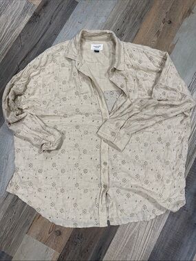 American Eagle Outfitters Cream Eyelet Button-Up Shirt